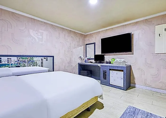 Hotel T Jongno 2*